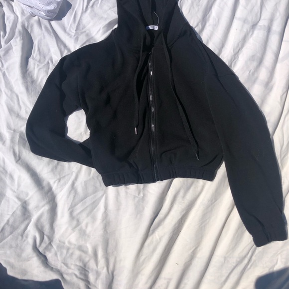 Basic Black Hoodie (with zipper) - Picture 6 of 9